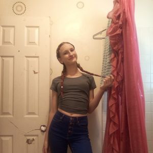 Meet your Posher, Brittney